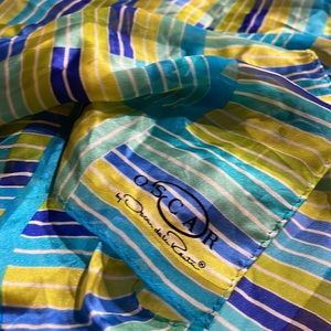 Oscar de la Renta Women's Silk Scarf - 20" x 20" square